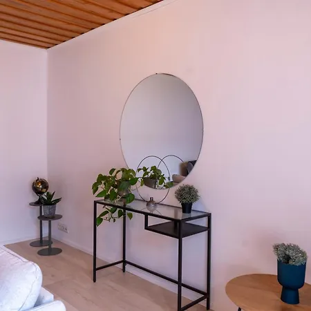 Newly Renovated House For 6 People