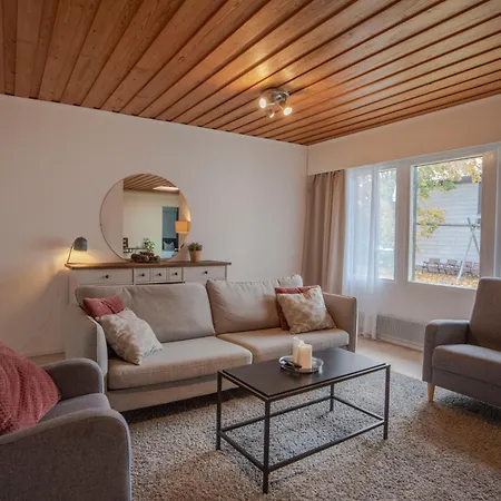 Newly Renovated House For 6 People Villa *